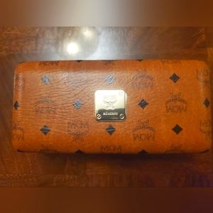 COPY - MCM brown/beige Sunglasses